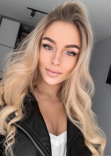 Алина, Г. Волжский